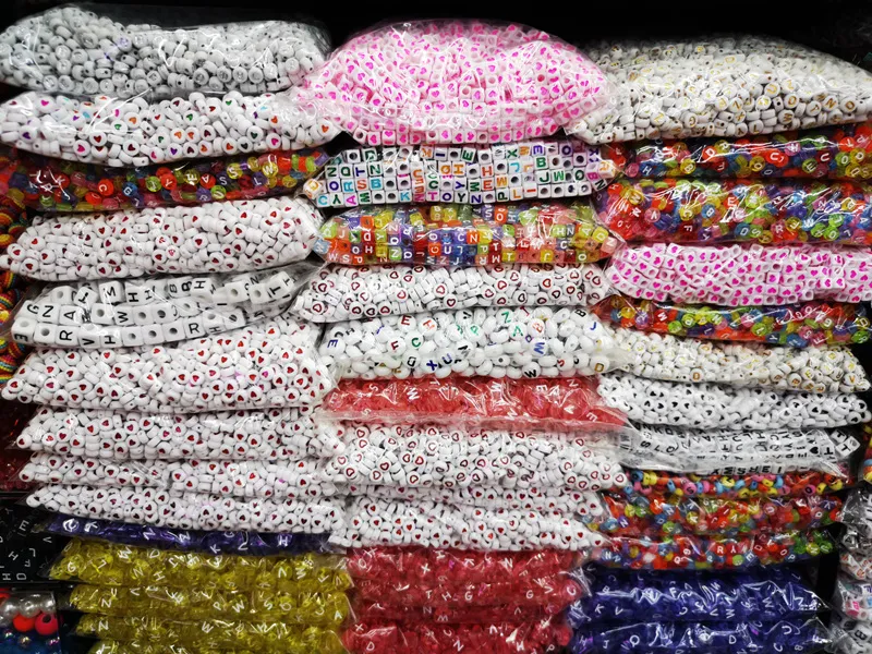 Factory Wholesale Mixed Alphabet Letters Beads Cube Square Loose Beads Kids DIY Acrylic Bead