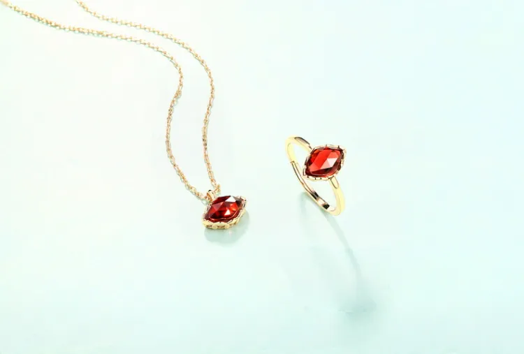 Wholesale Rose Quartz Pendant Simple Fashion Gold-Plating Marquise Gemstone Pendant